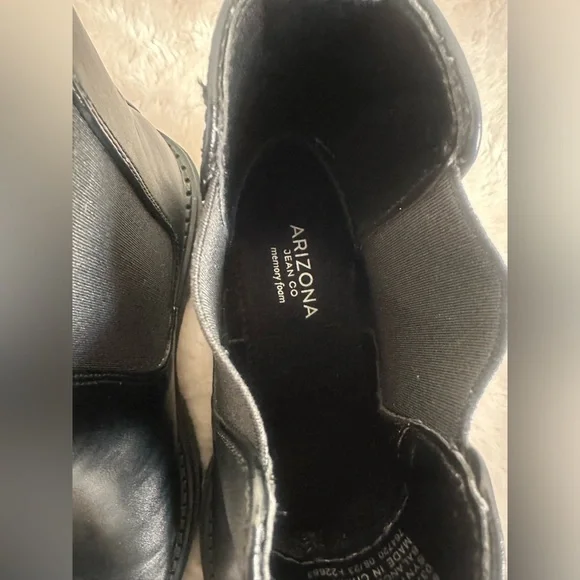 Black Women Block Heel Boots - Picture 13 of 16